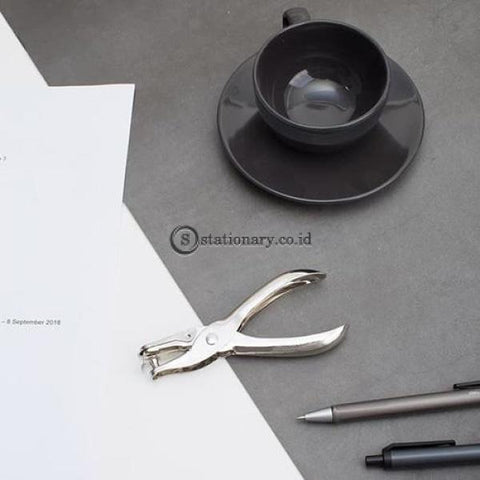 Deli Pembolong Kertas 1 Lubang Metal Plier Punch (8Sheets) E0114 Office Stationery