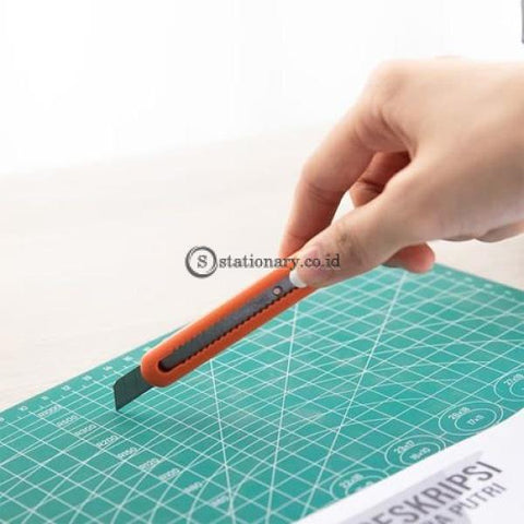 Deli School Small Cutter E2025 Office Stationery