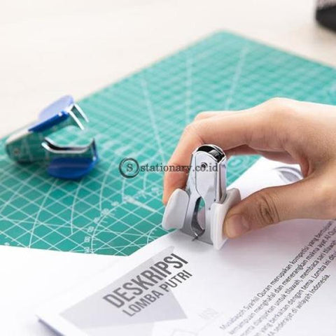 Deli Staple Remover (No 12) 25 Sheets E0231 Office Stationery